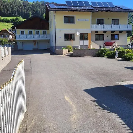 Apartamento Gaestehaus Raab