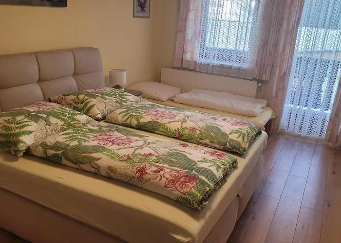 Gaestehaus Raab Апартаменты Ranten