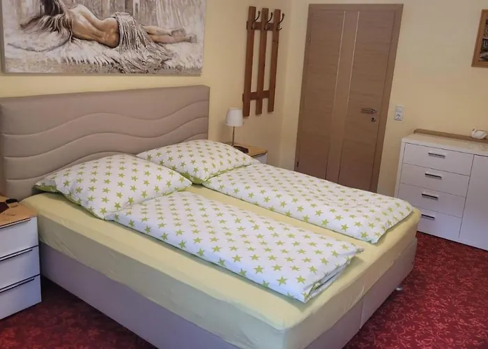 Апартаменты Gaestehaus Raab *